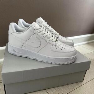 Nike Men's Classic White Sneakers